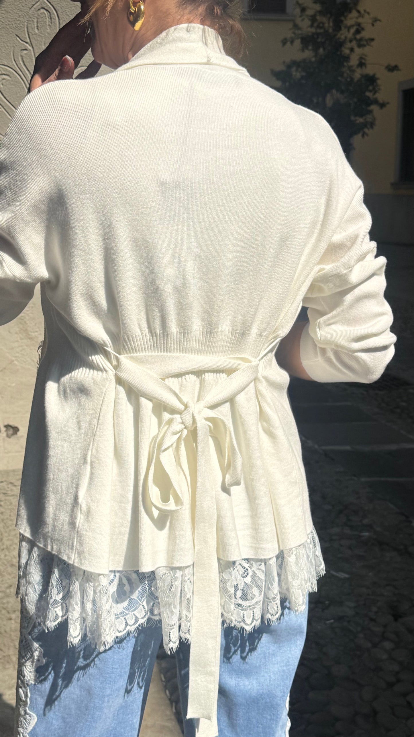 CÁRDIGAN MACRAMÉ