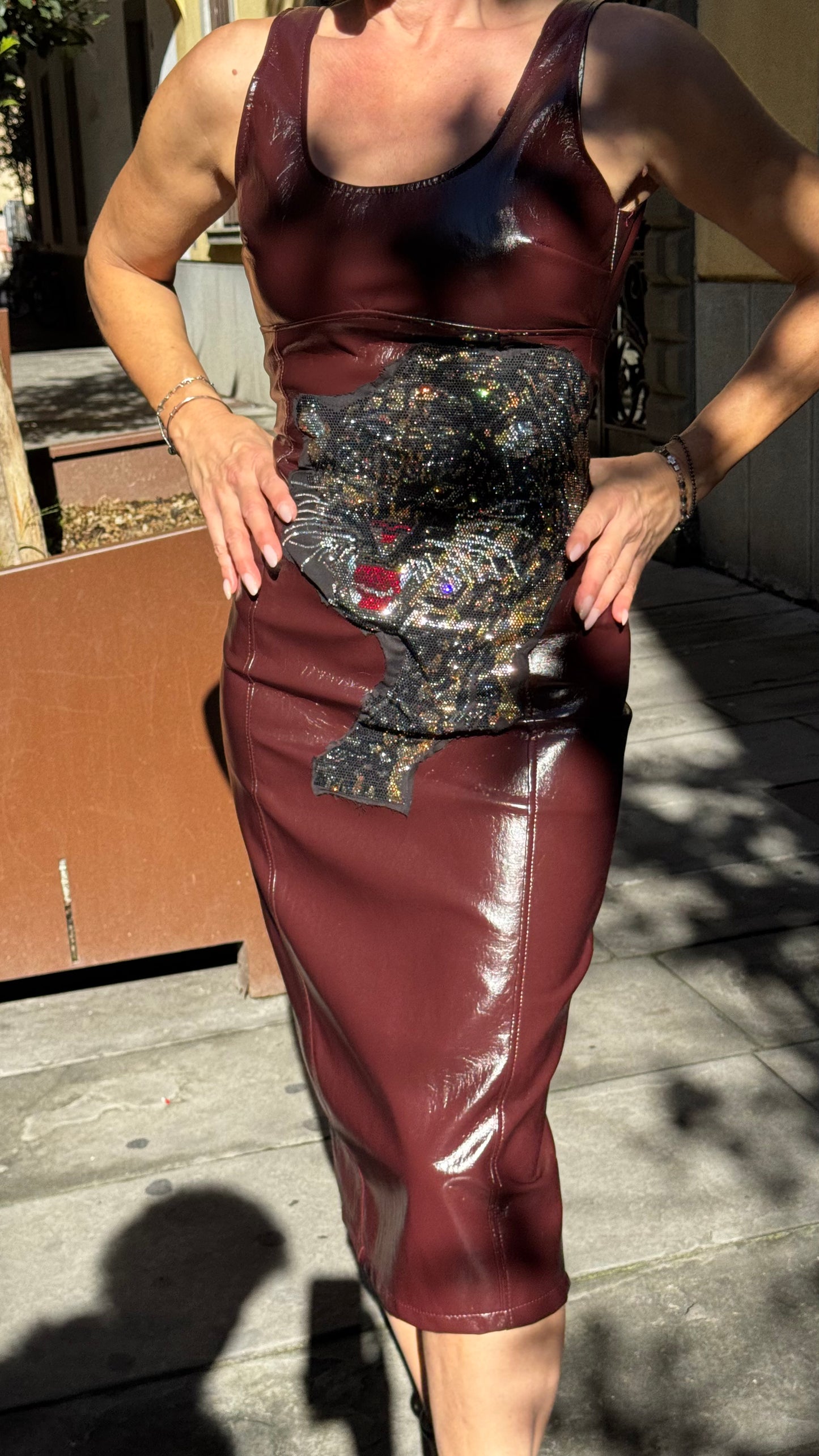 ABITO TIGRE BORDEAUX