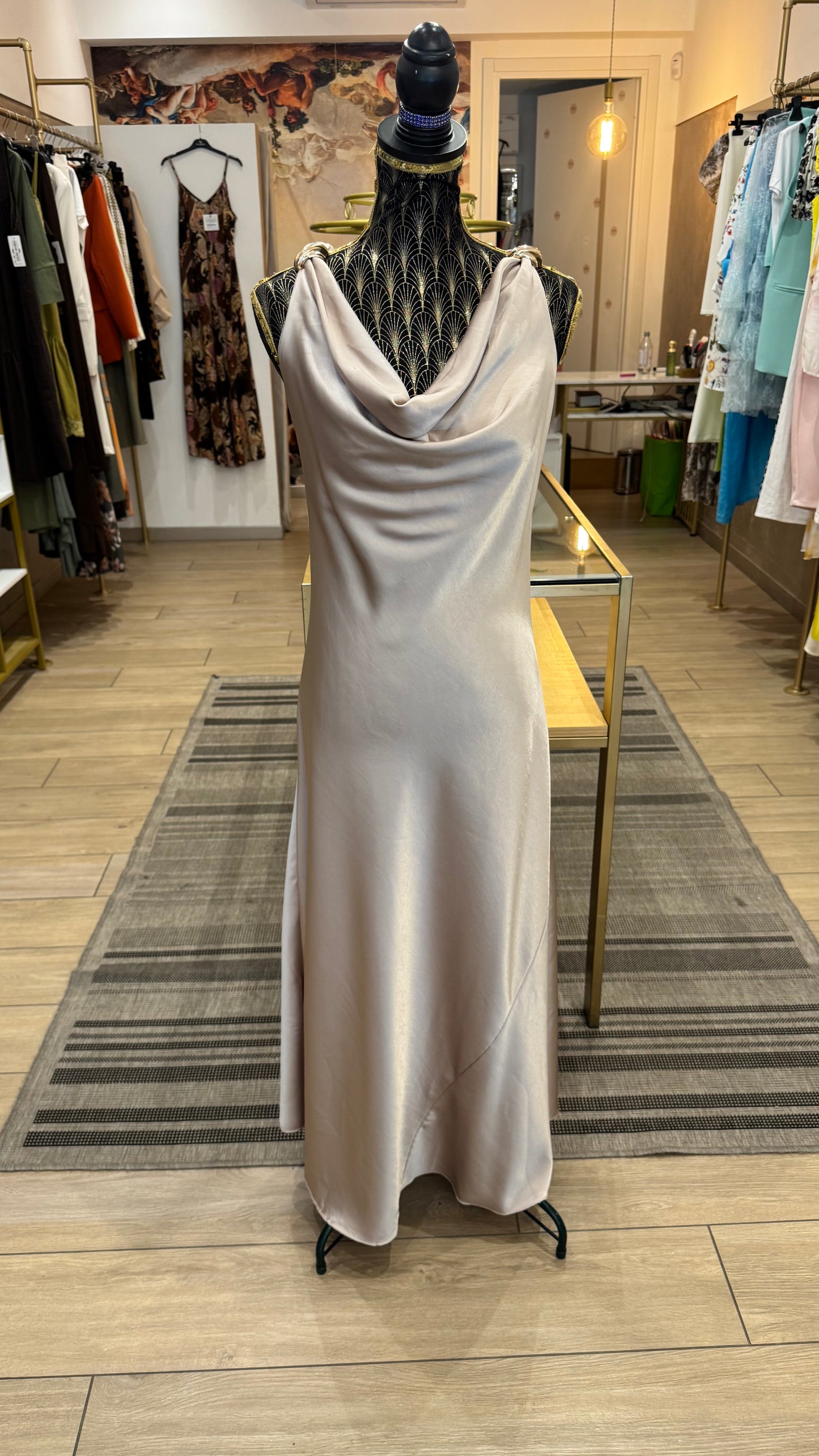 ABITO SATIN CHAMPAGNE
