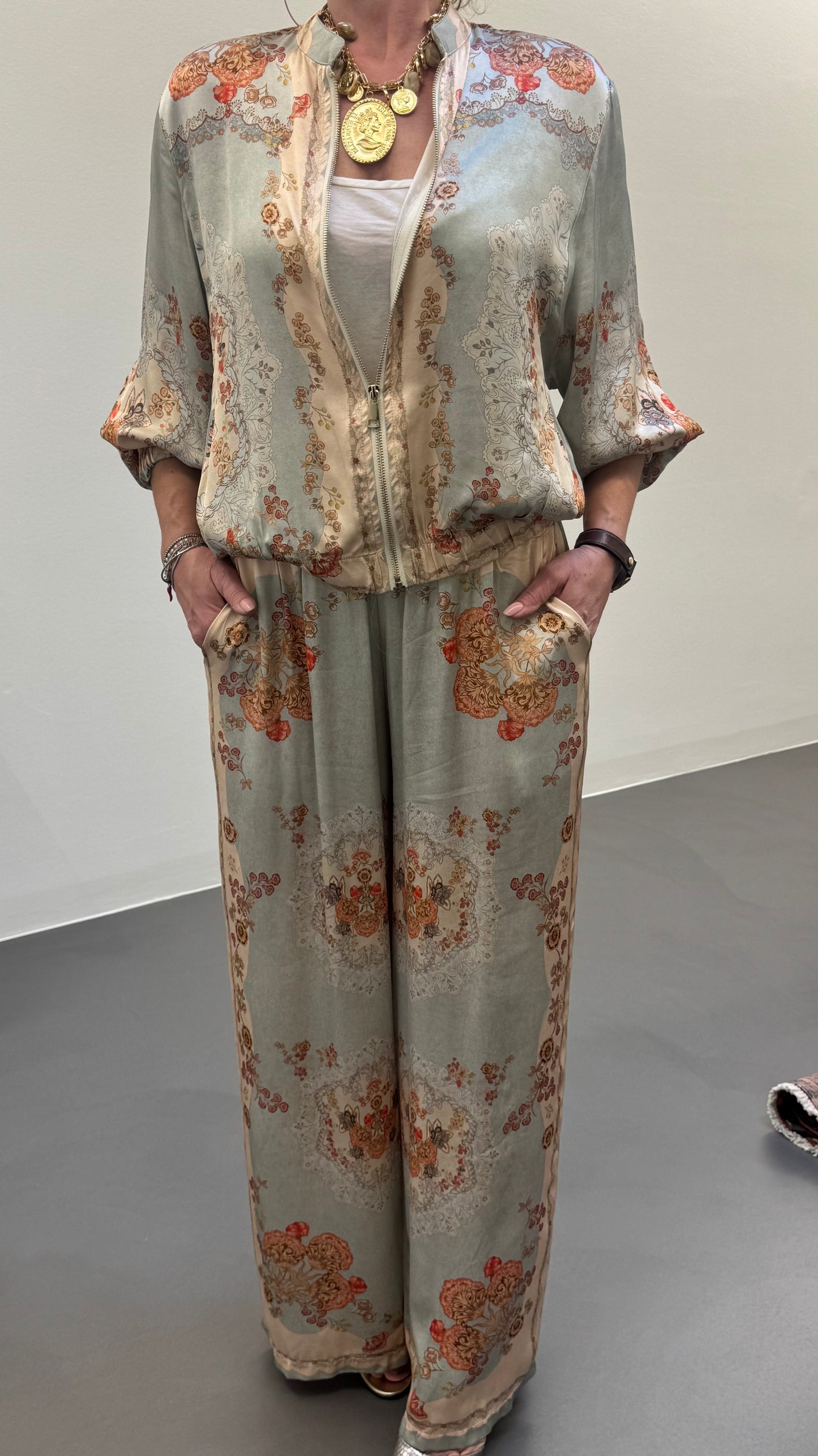 COMPLETO ORIENTALE